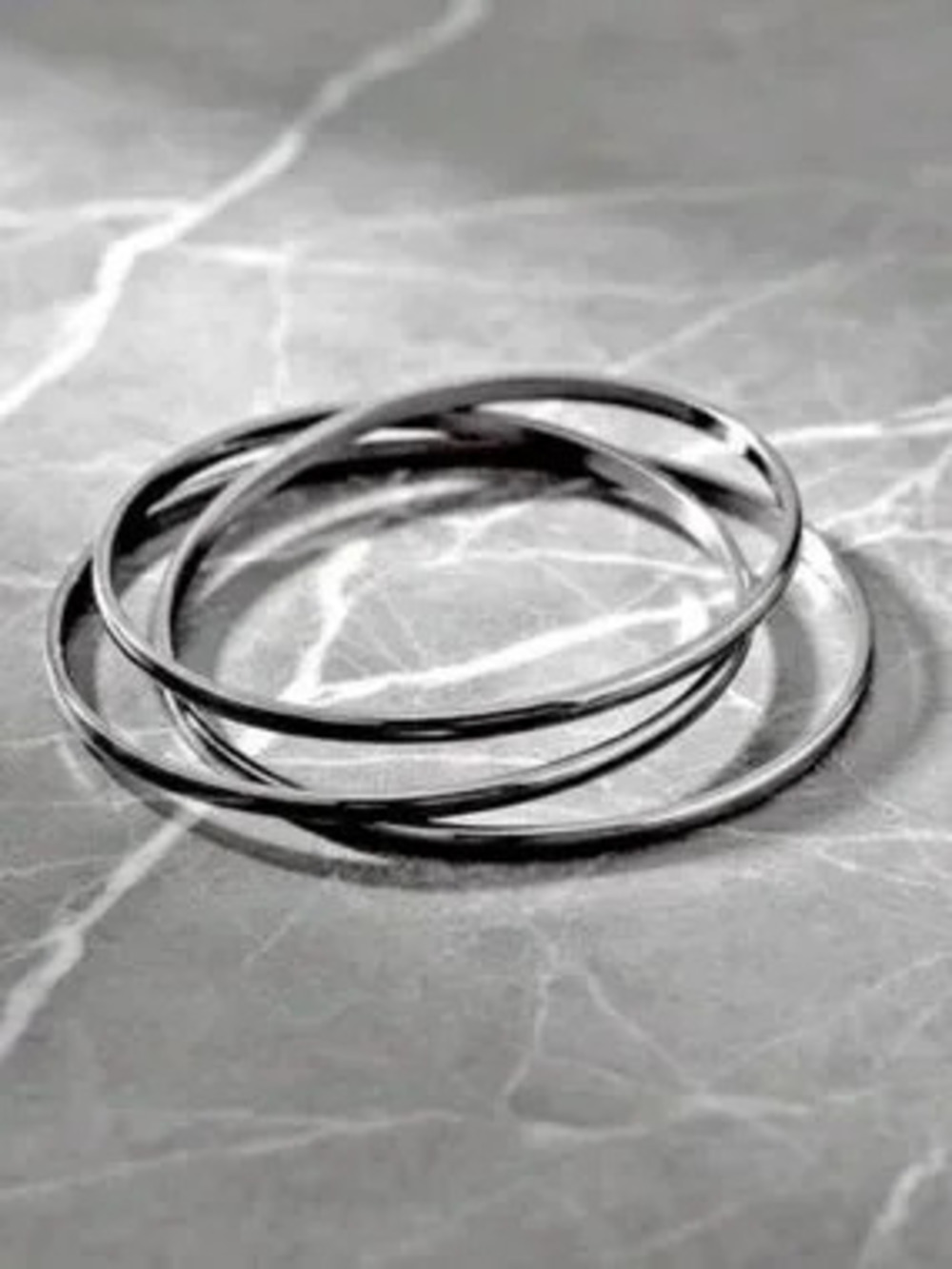 Womens Stainless Steel Interlocking Silver Bangle Bracelet